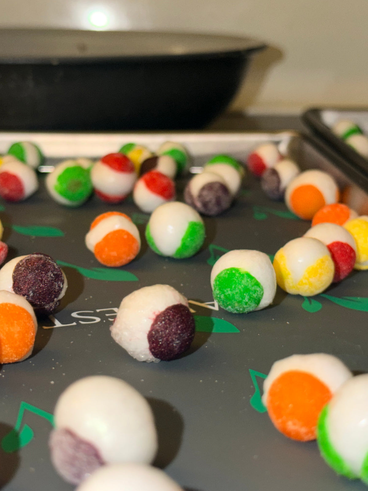 Freeze-Dried Skittles Crunch